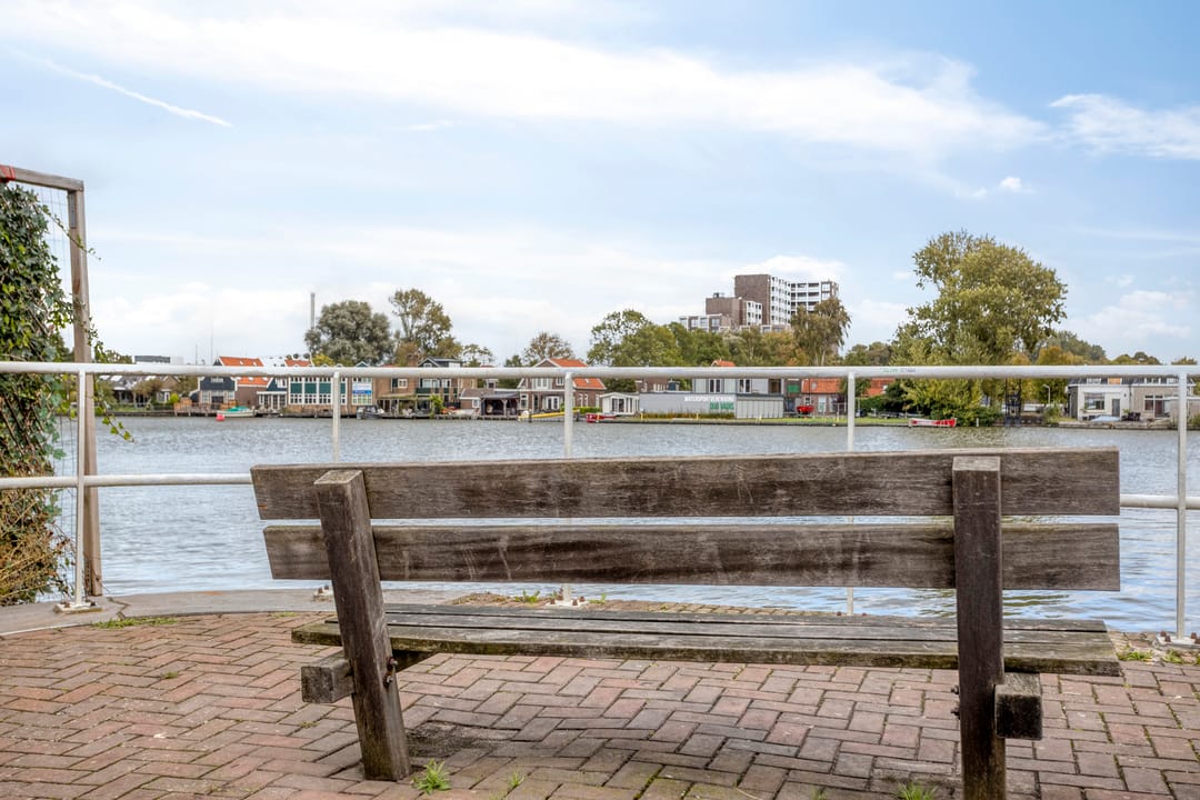 Photo 37 of Julianastraat 15-B