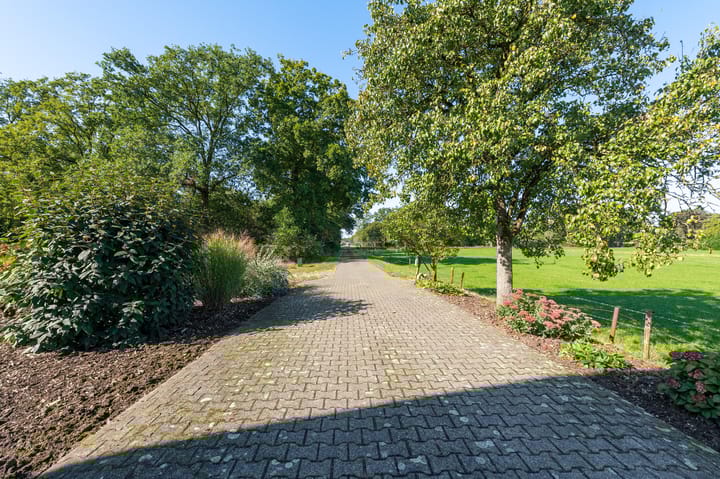 Foto 45 van Zwilbroekseweg 15