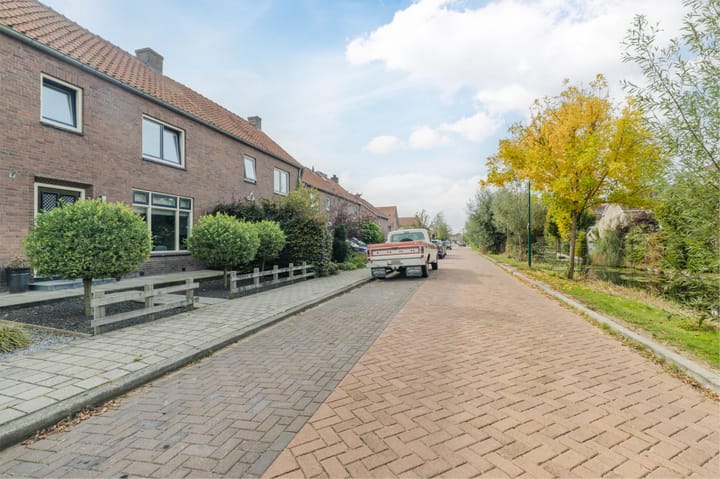 Photo 5 of Van Lockhorstweg 34