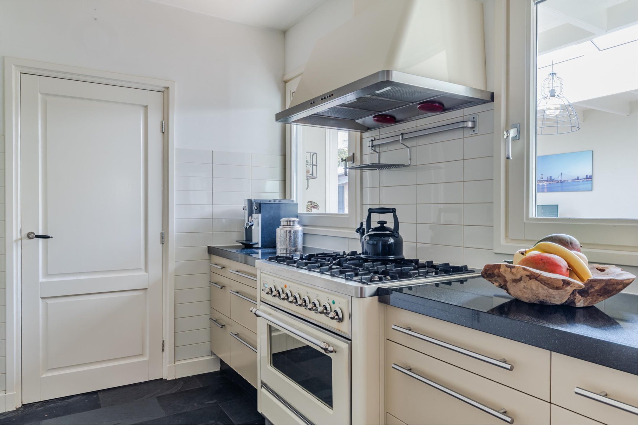 Photo 24 of Van Lockhorstweg 34