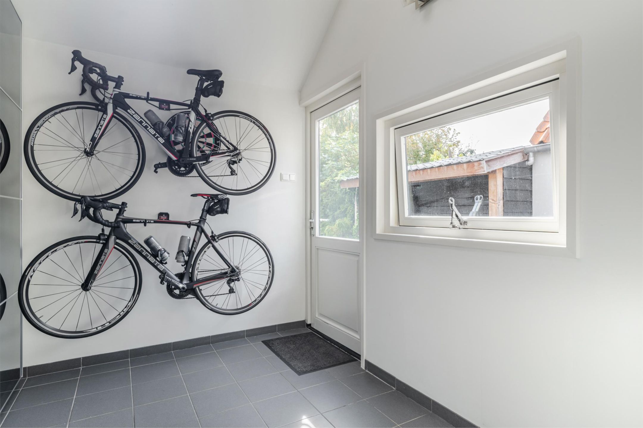 Photo 30 of Van Lockhorstweg 34