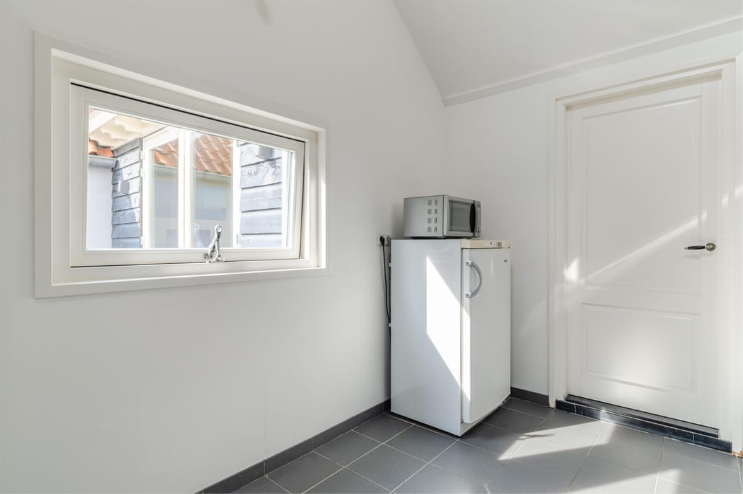 Photo 31 of Van Lockhorstweg 34