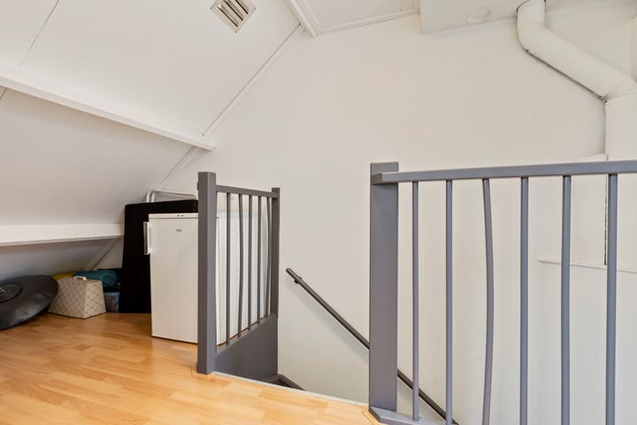 Photo 34 of Van Renessestraat 18