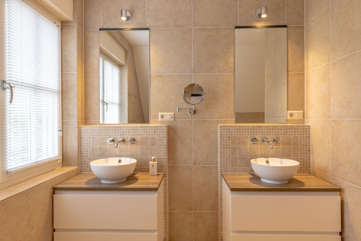 Foto 35 van Veenhuisweg 57