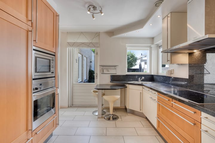 Foto 11 van M.L. Kingstraat 4-J