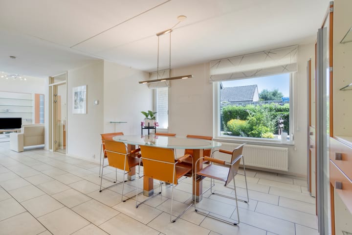 Foto 14 van M.L. Kingstraat 4-J