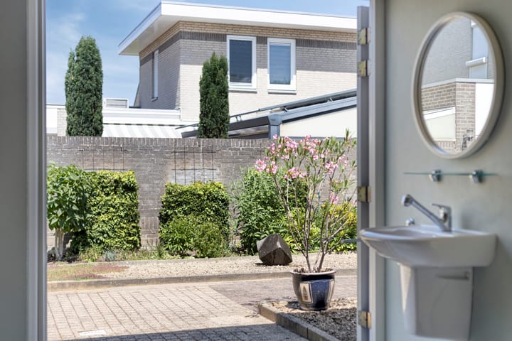 Foto 28 van M.L. Kingstraat 4-J