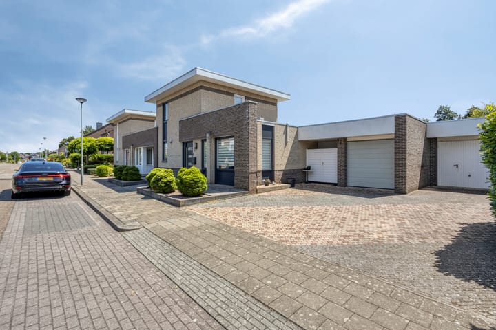 Foto 42 van M.L. Kingstraat 4-J