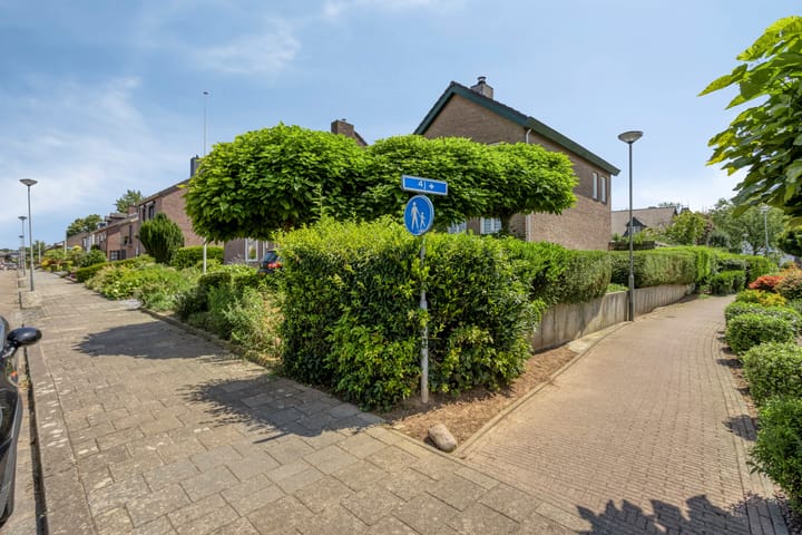 Foto 43 van M.L. Kingstraat 4-J