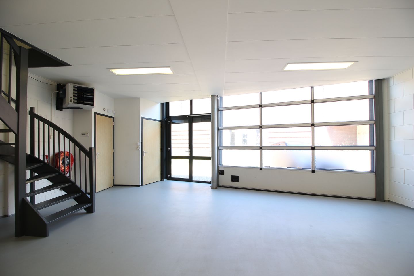 View photo 3 of De Veldoven 2-B