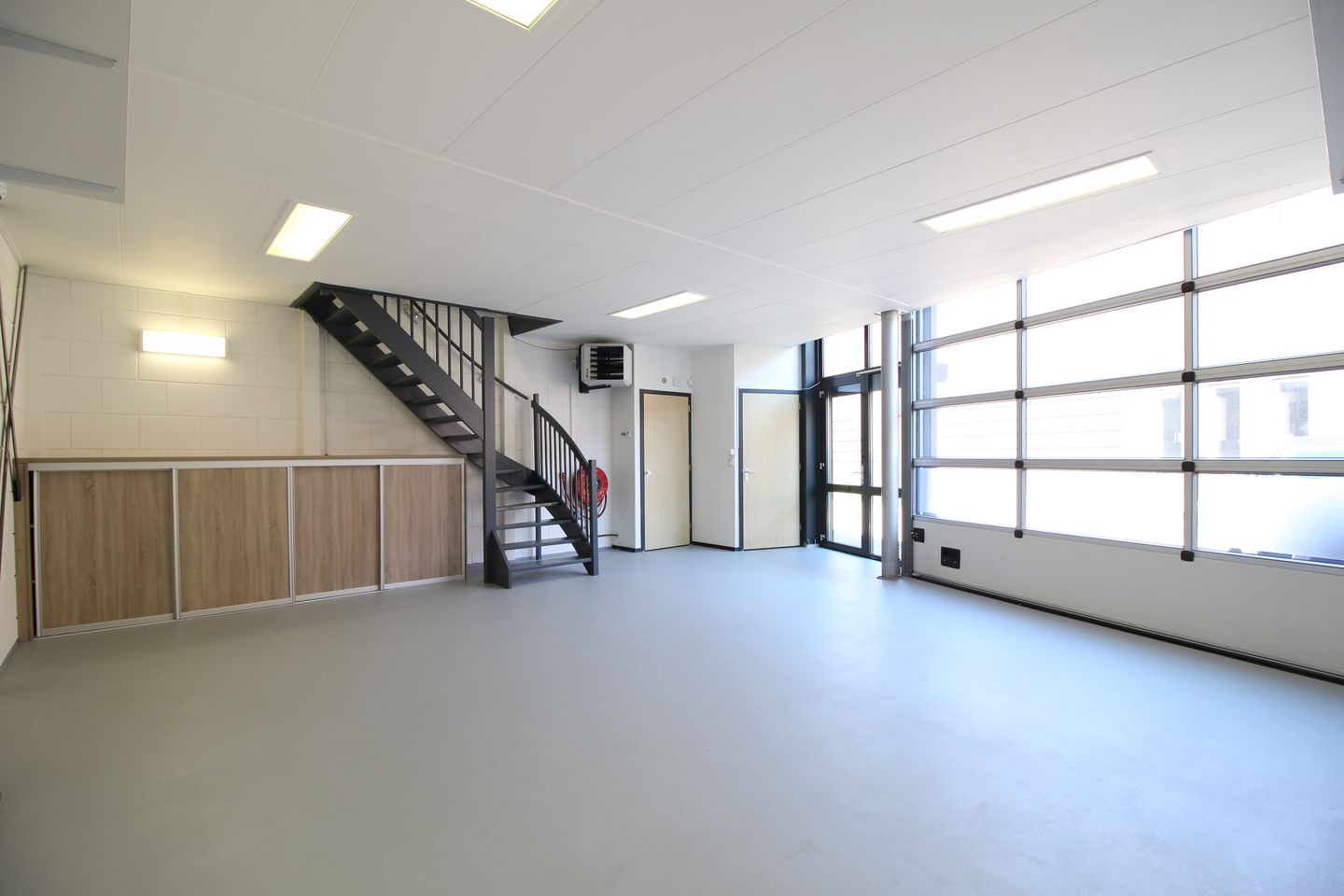 View photo 4 of De Veldoven 2-B