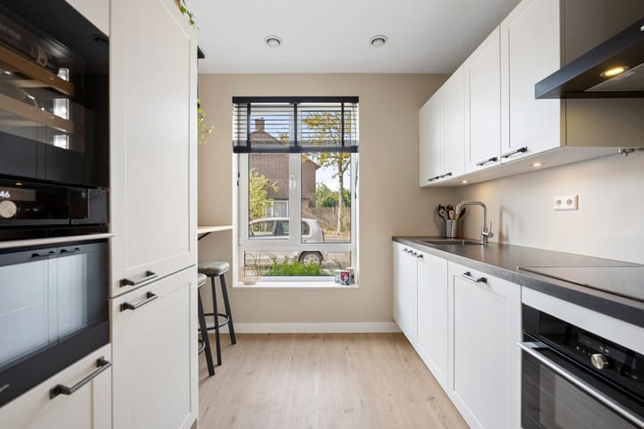 Foto 9 van Merovingenstraat 65