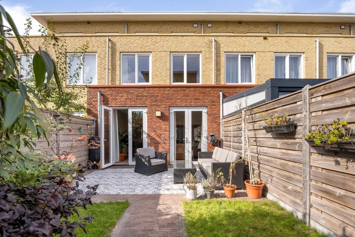 Foto 17 van Merovingenstraat 65