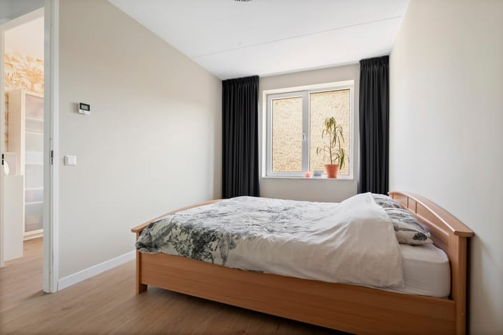 Foto 28 van Merovingenstraat 65