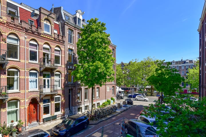 Photo 2 of Derde Helmersstraat 2