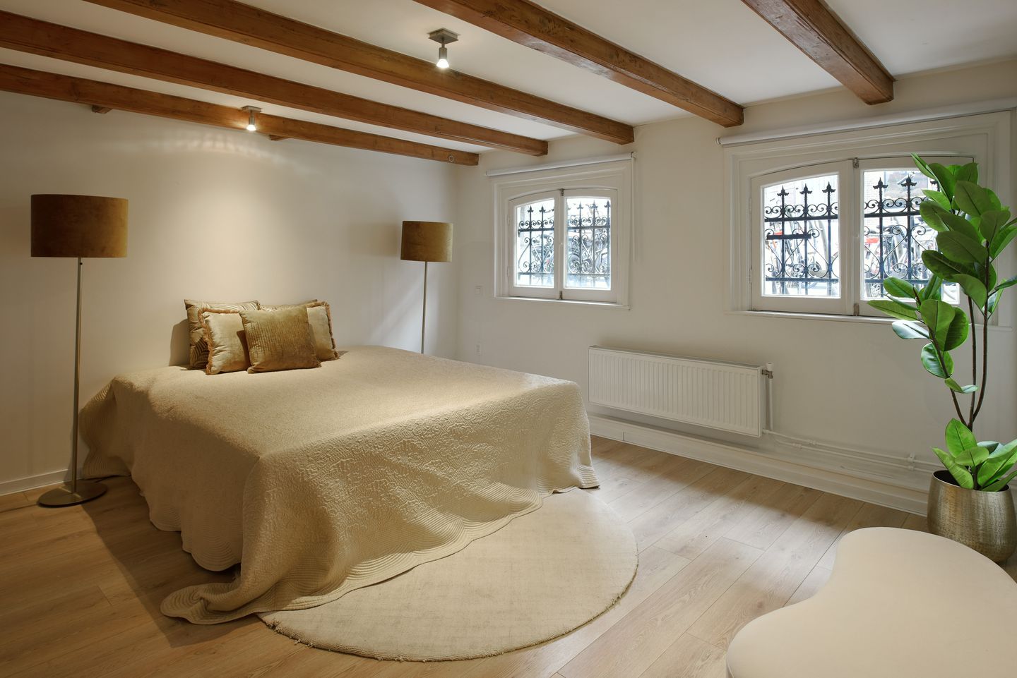 Photo 10 of Derde Helmersstraat 2