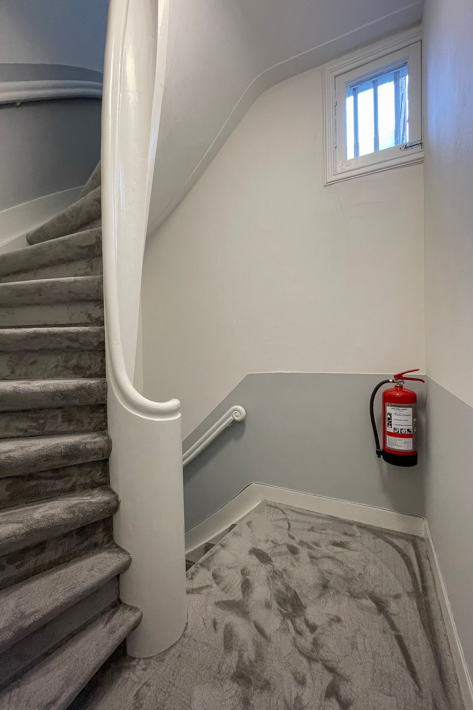 Photo 15 of Derde Helmersstraat 2