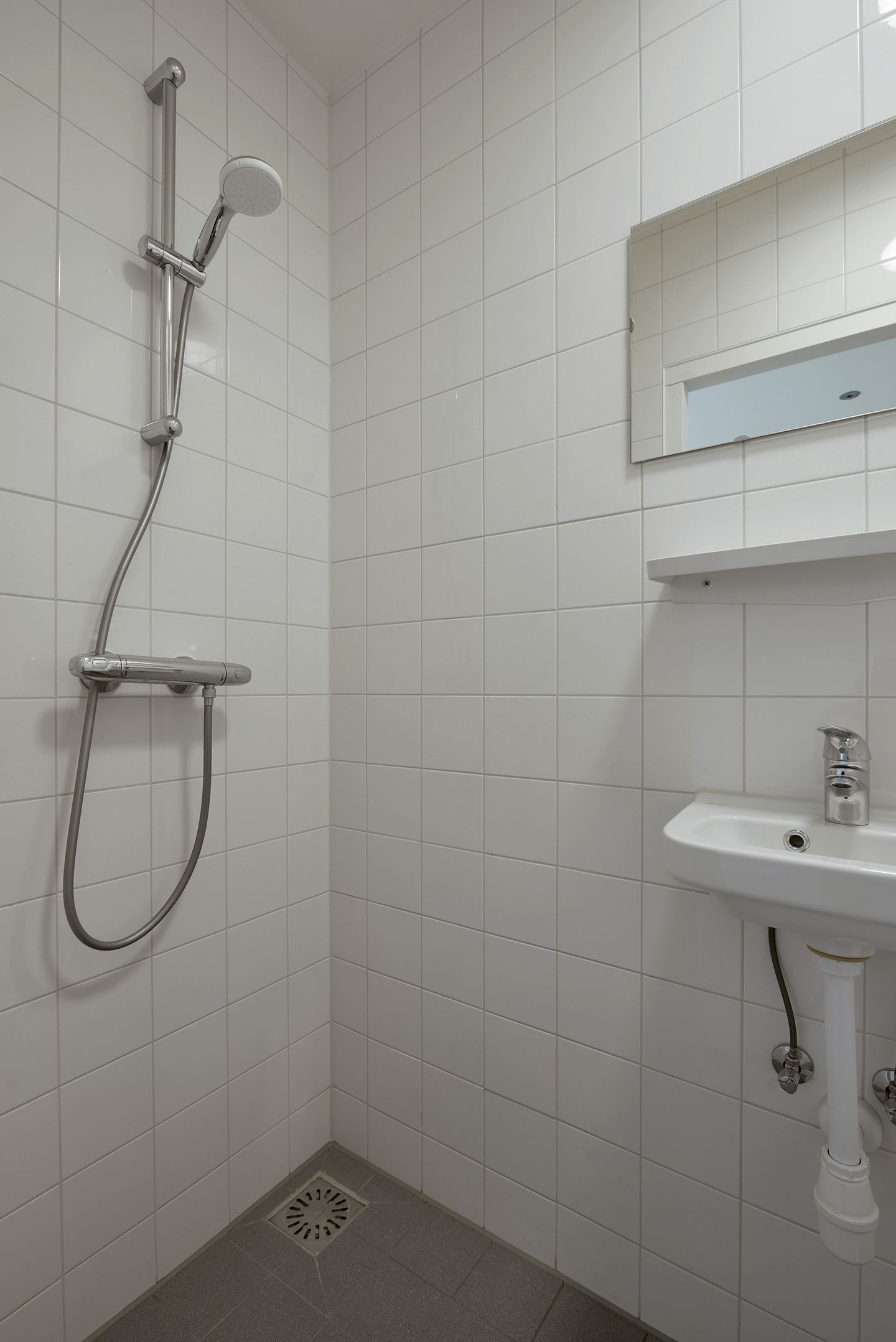 Photo 20 of Derde Helmersstraat 2