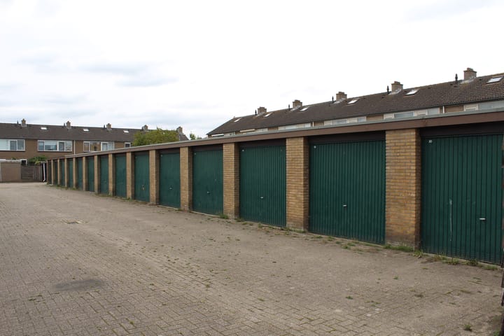 Photo 4 of Nieukerckestraat 24-A