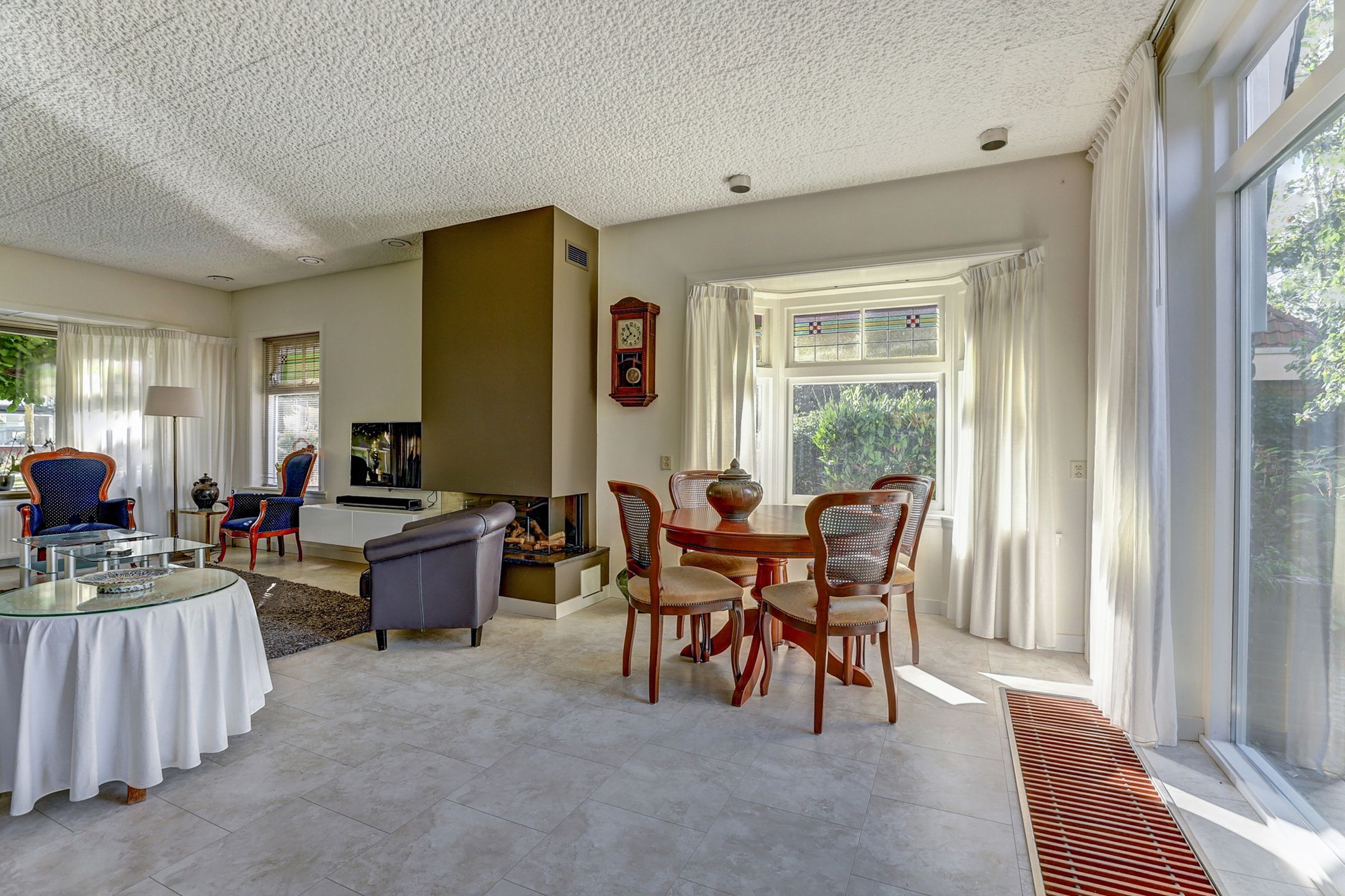 Photo 12 of Hertog van Saxenlaan 11