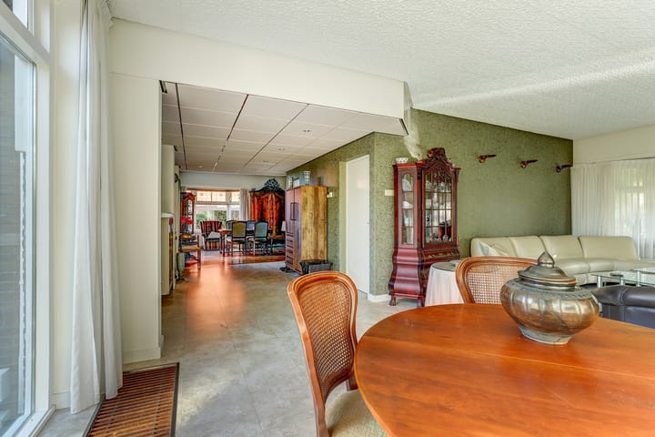 Photo 13 of Hertog van Saxenlaan 11