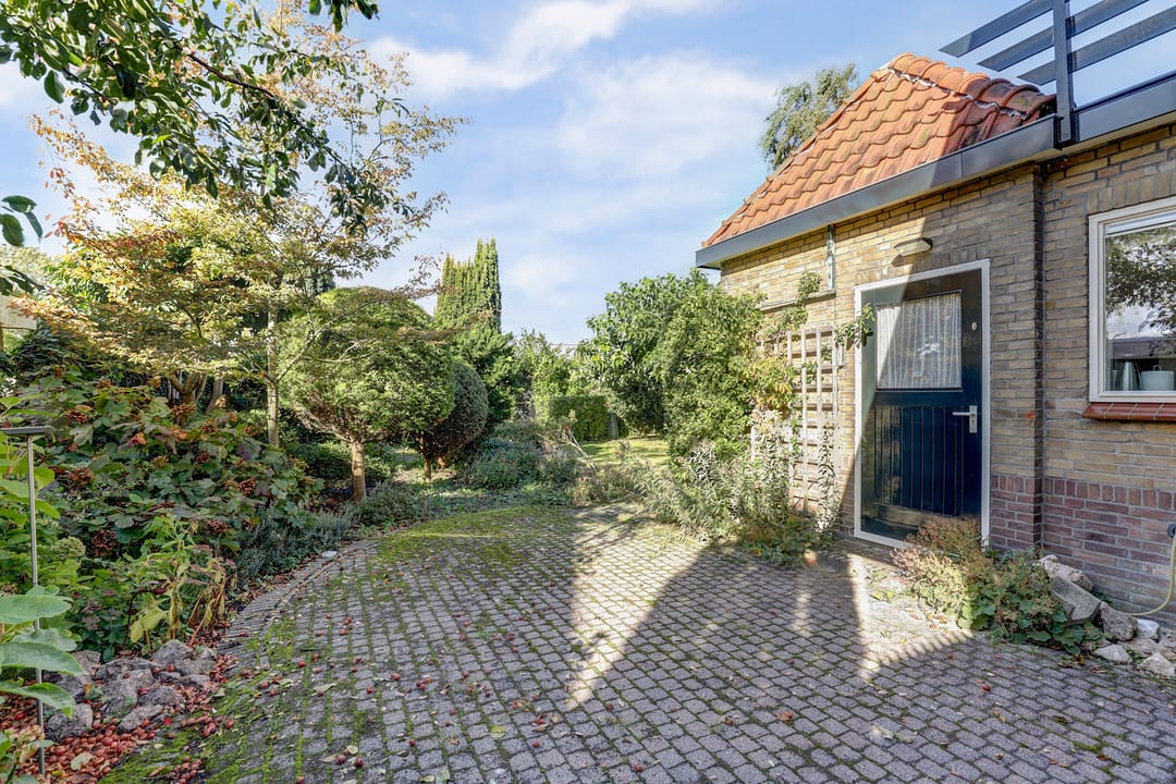 Photo 43 of Hertog van Saxenlaan 11