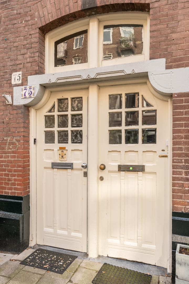 Foto 2 van Brederodestraat 75-2