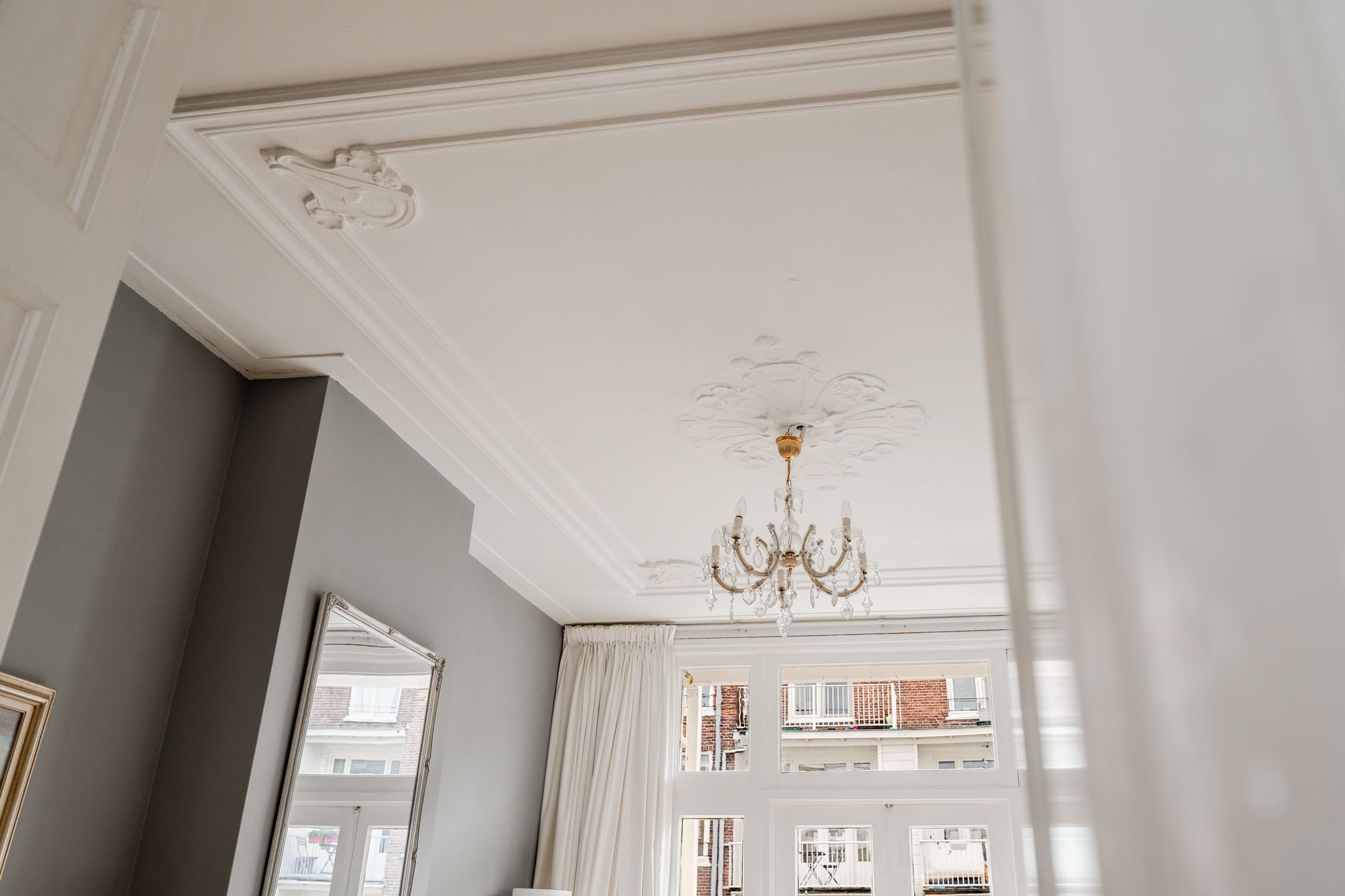 Photo 12 of Brederodestraat 75-2