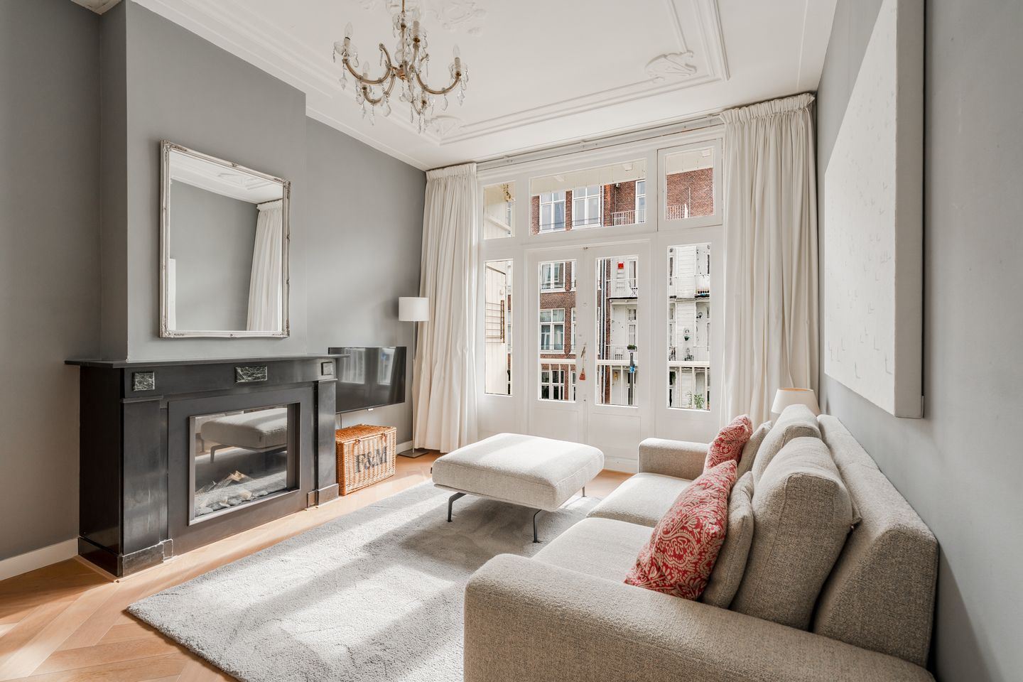 Photo 4 of Brederodestraat 75-2