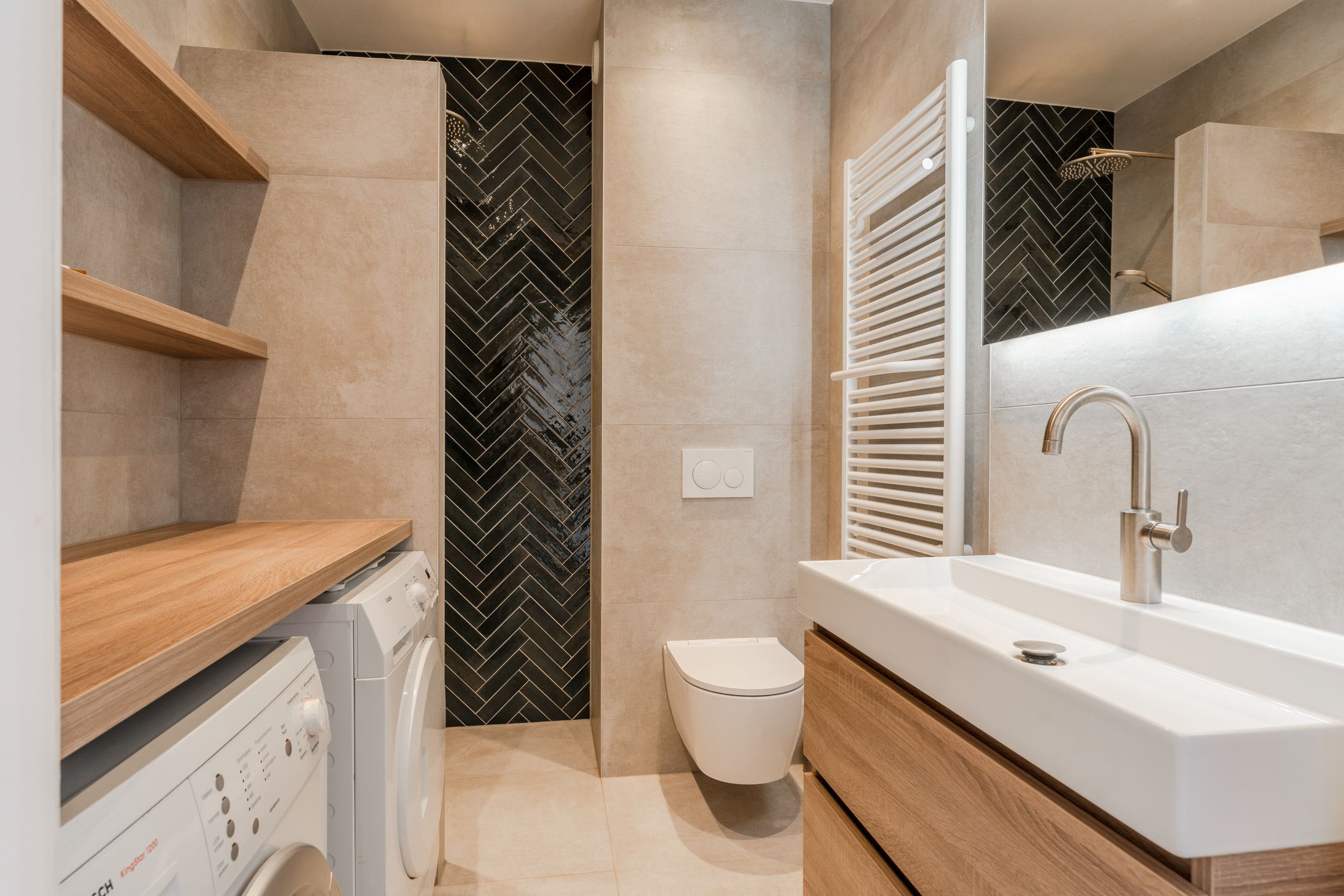 Photo 36 of Brederodestraat 75-2