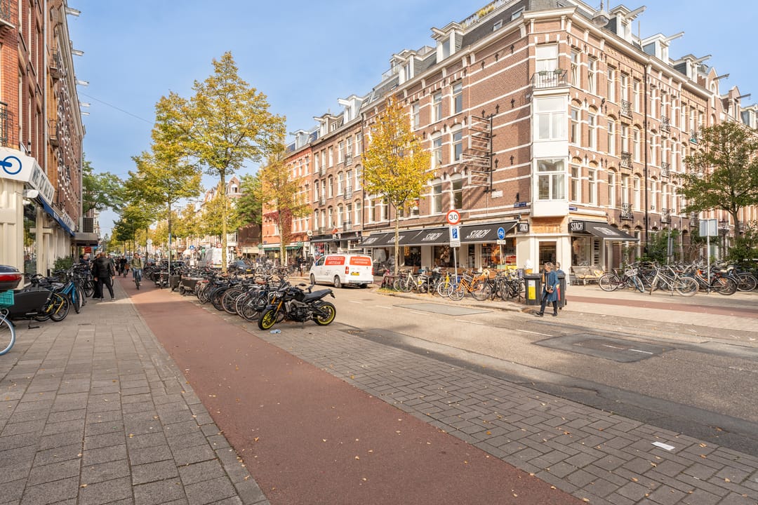 Photo 43 of Brederodestraat 75-2