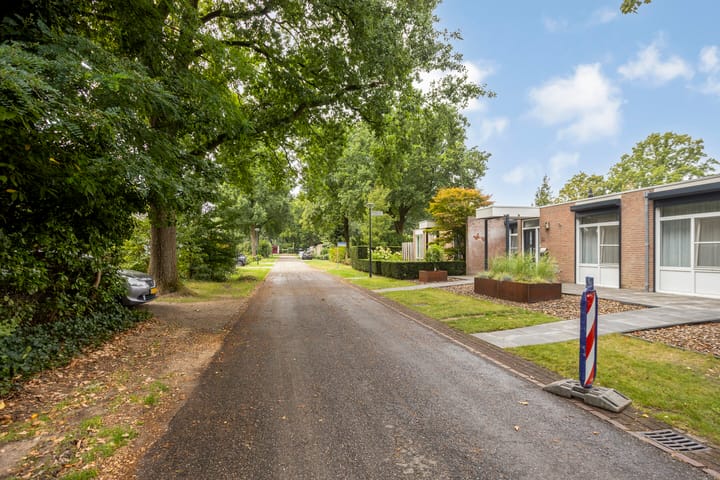 Foto 32 van Eifellaan 14