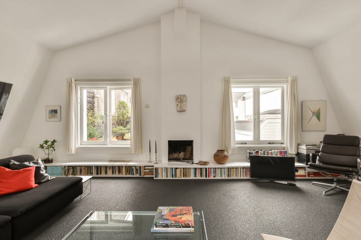 Photo 2 of Kloveniersburgwal 75-D