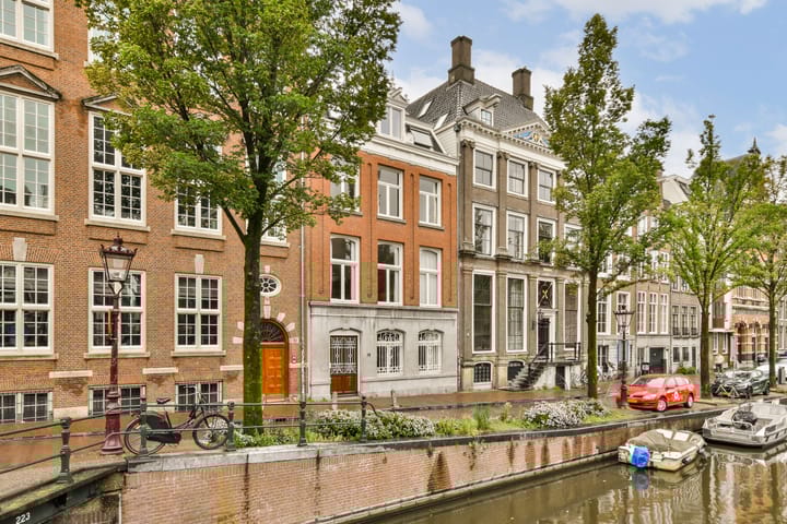 Photo 36 of Kloveniersburgwal 75-D