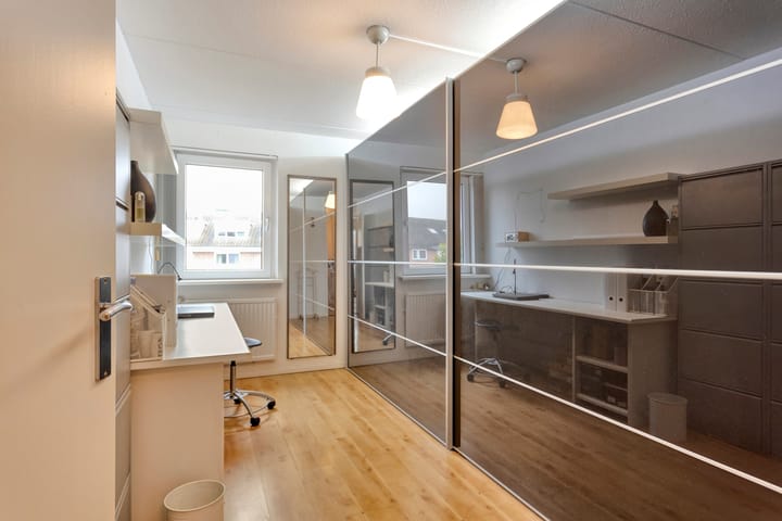 Foto 20 van Bisschop Eraclesplein 13