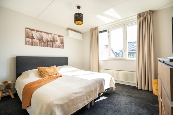 Photo 4 of Burgemeester van Mourikstraat 11