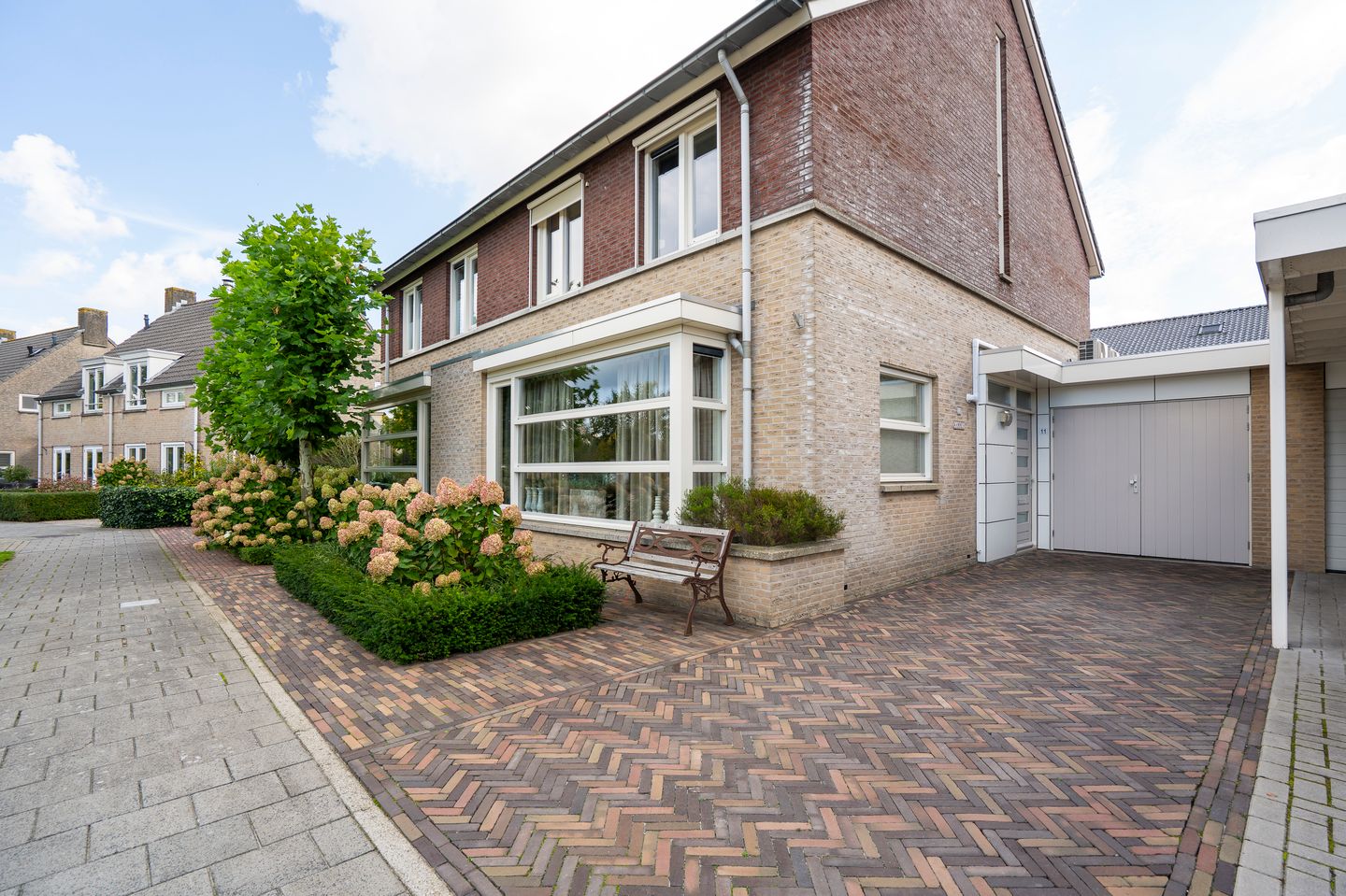 Photo 5 of Burgemeester van Mourikstraat 11