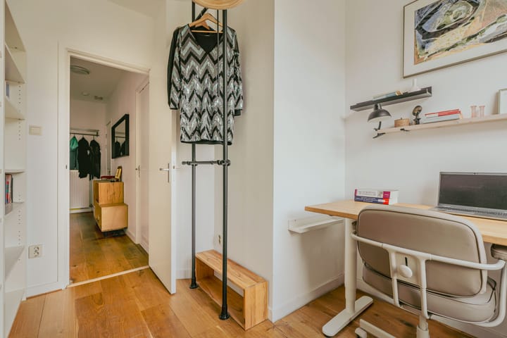 Foto 15 van Chasséstraat 18-2