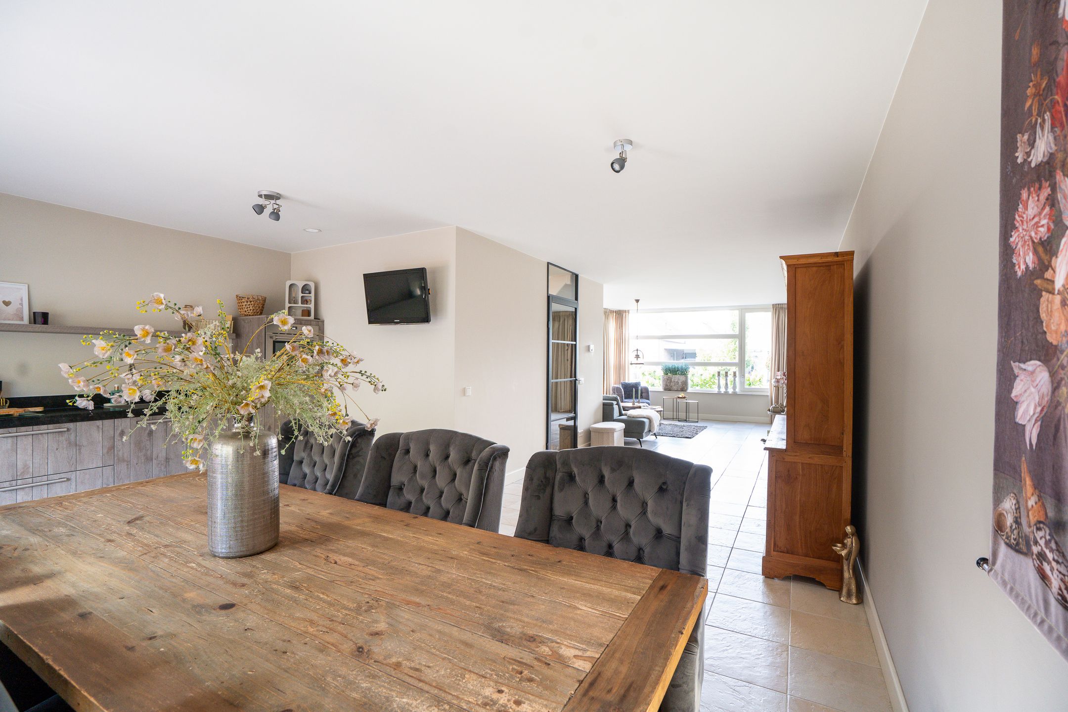 Photo 12 of Burgemeester van Mourikstraat 11