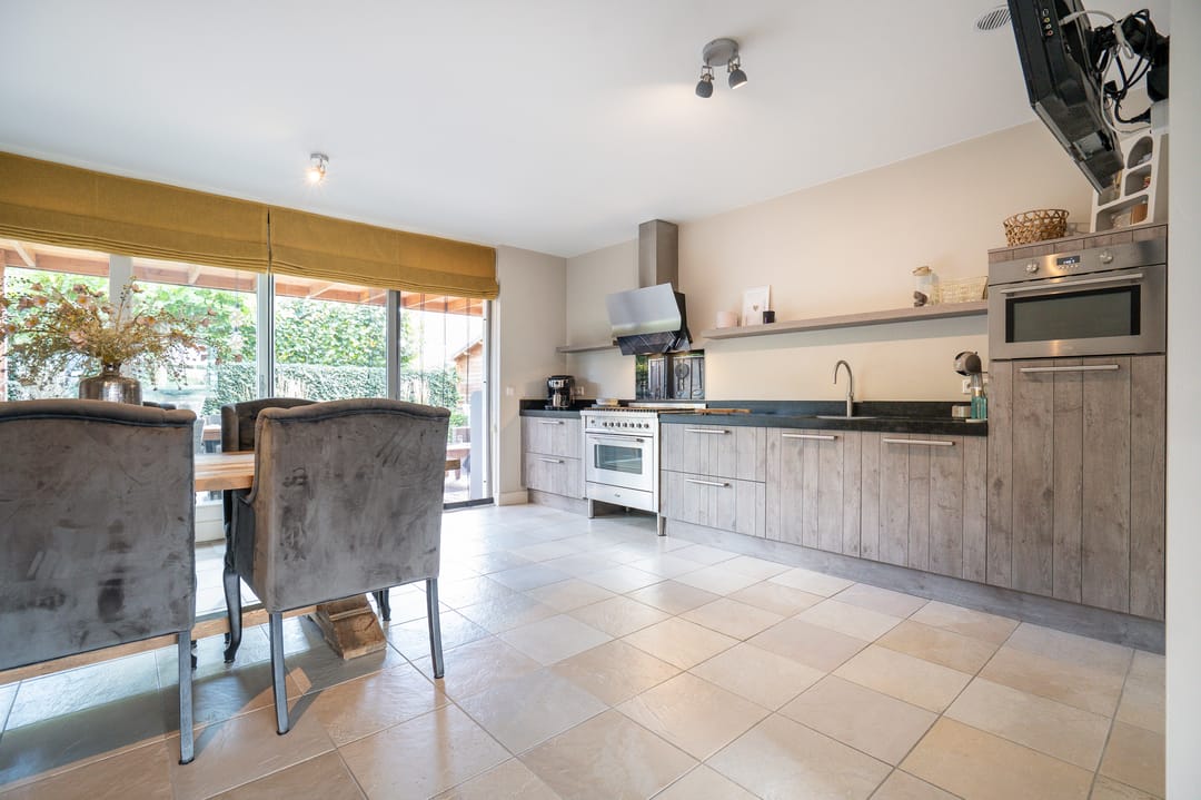 Photo 16 of Burgemeester van Mourikstraat 11