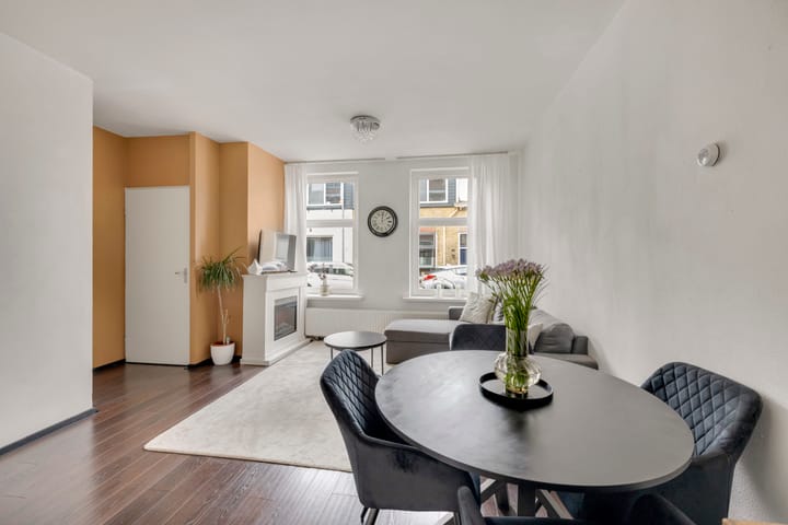 Photo 2 of Houtstraat 18