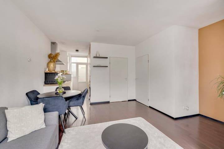 Photo 8 of Houtstraat 18