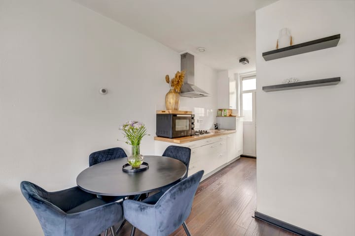 Photo 10 of Houtstraat 18