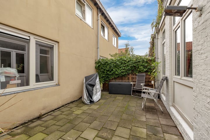 Photo 15 of Houtstraat 18