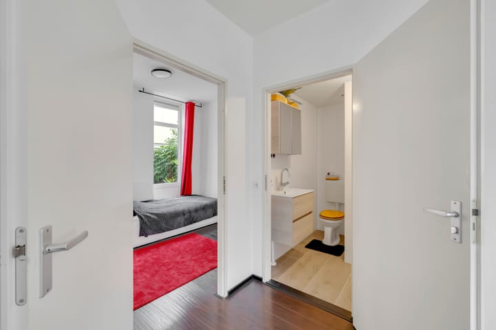 Photo 21 of Houtstraat 18