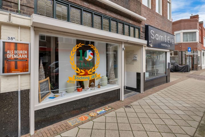 Photo 27 of Houtstraat 18