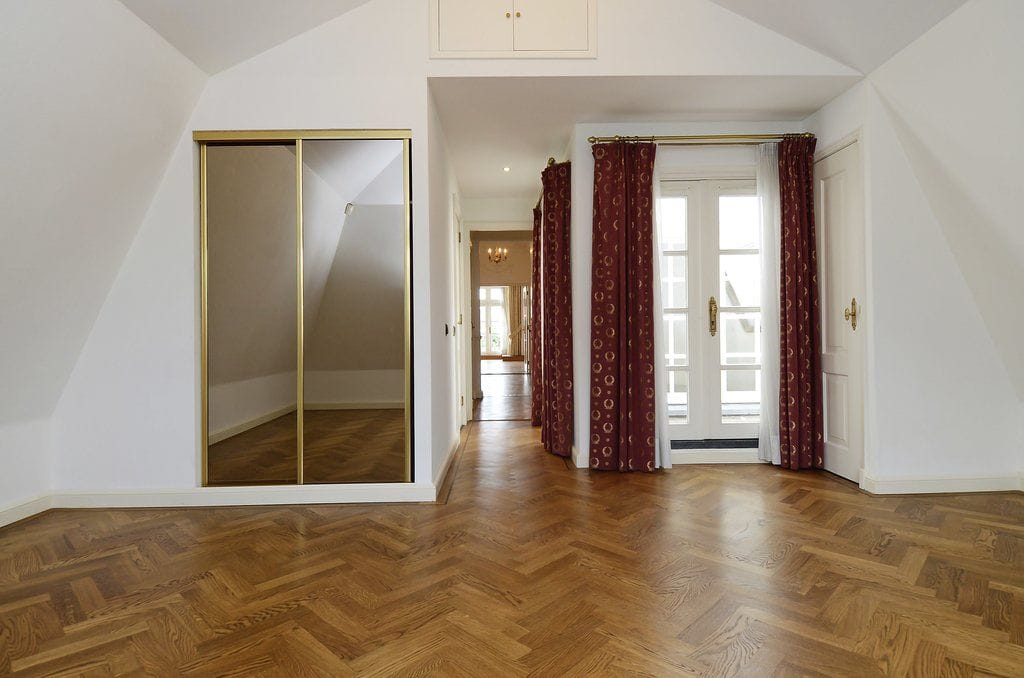 Photo 14 of Zeestraat 54-F