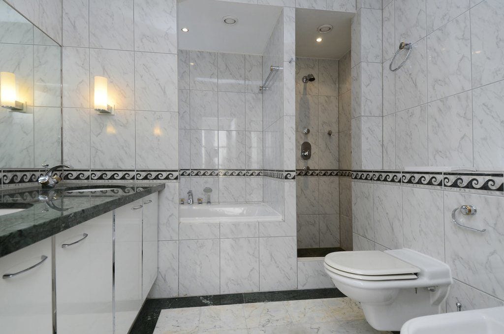 Photo 20 of Zeestraat 54-F