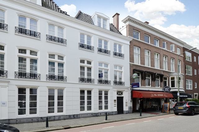 Photo 35 of Zeestraat 54-F