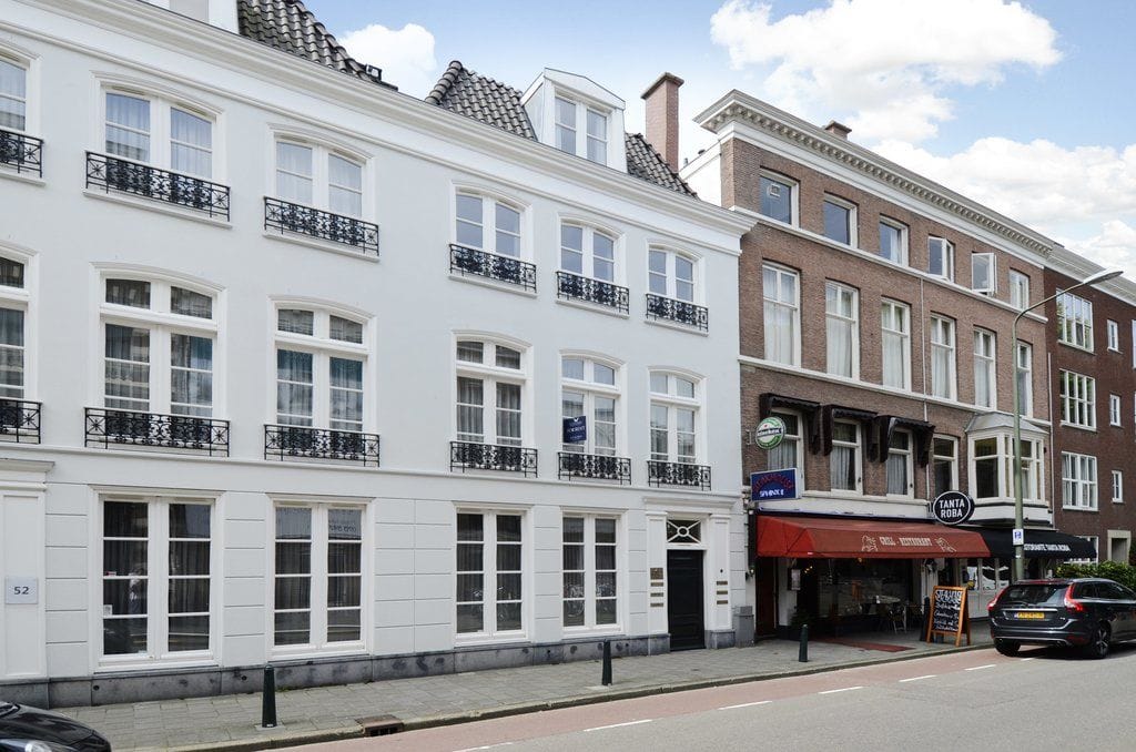 Photo 36 of Zeestraat 54-F